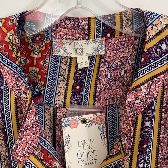 Ladies blouse - Picture 3 of 4